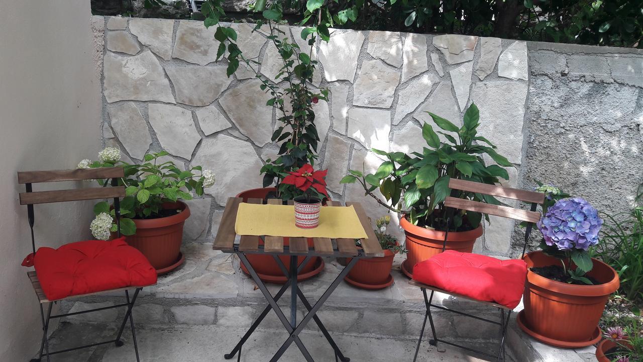 Studio Jeff 1 * Kotor